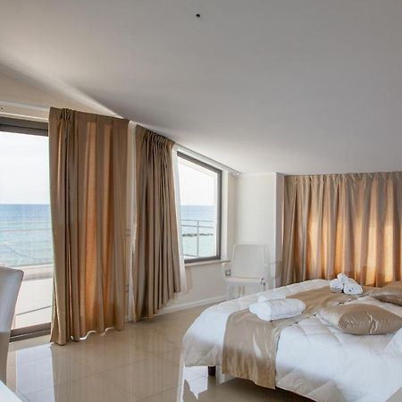 Hotel Dolce Stella Торре-Мелисса Экстерьер фото