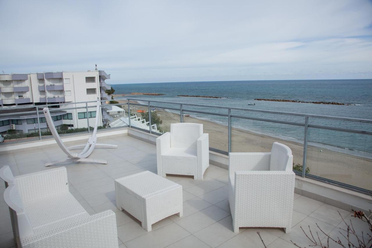 Hotel Dolce Stella Торре-Мелисса Экстерьер фото