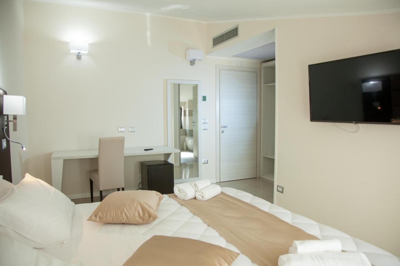 Hotel Dolce Stella Торре-Мелисса Экстерьер фото