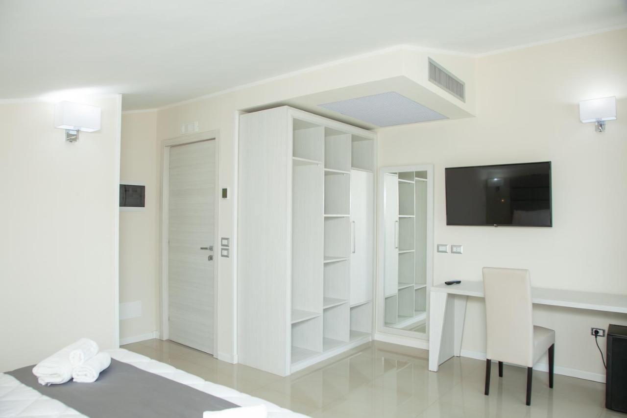 Hotel Dolce Stella Торре-Мелисса Экстерьер фото