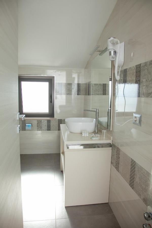 Hotel Dolce Stella Торре-Мелисса Экстерьер фото