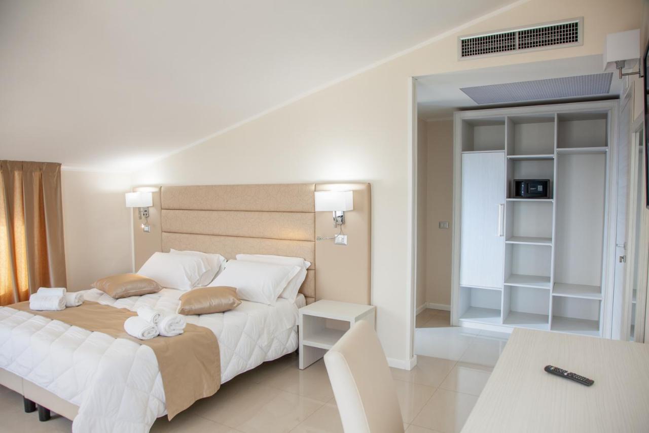 Hotel Dolce Stella Торре-Мелисса Экстерьер фото