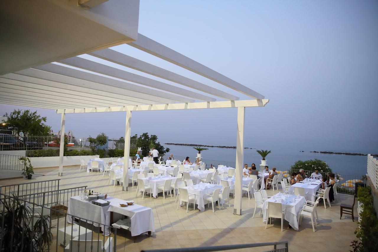 Hotel Dolce Stella Торре-Мелисса Экстерьер фото