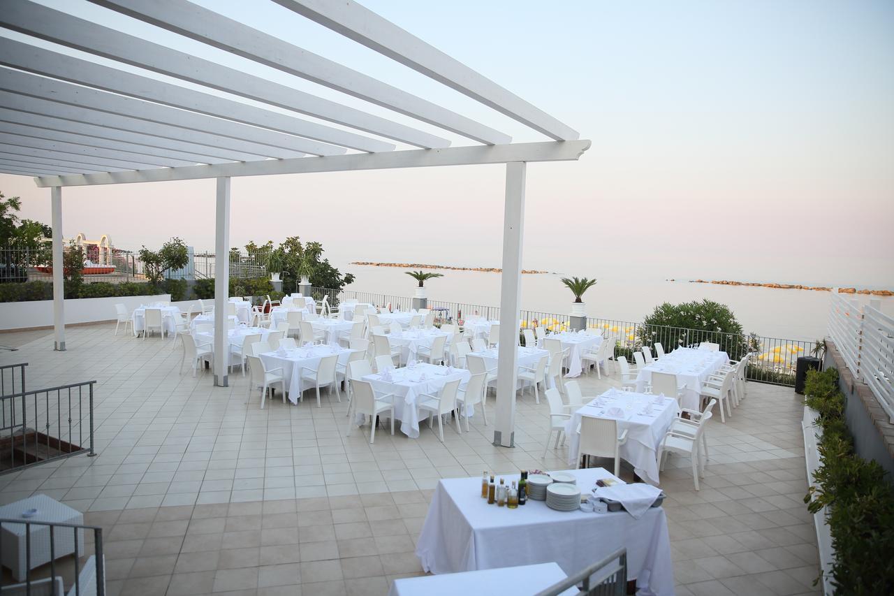 Hotel Dolce Stella Торре-Мелисса Экстерьер фото