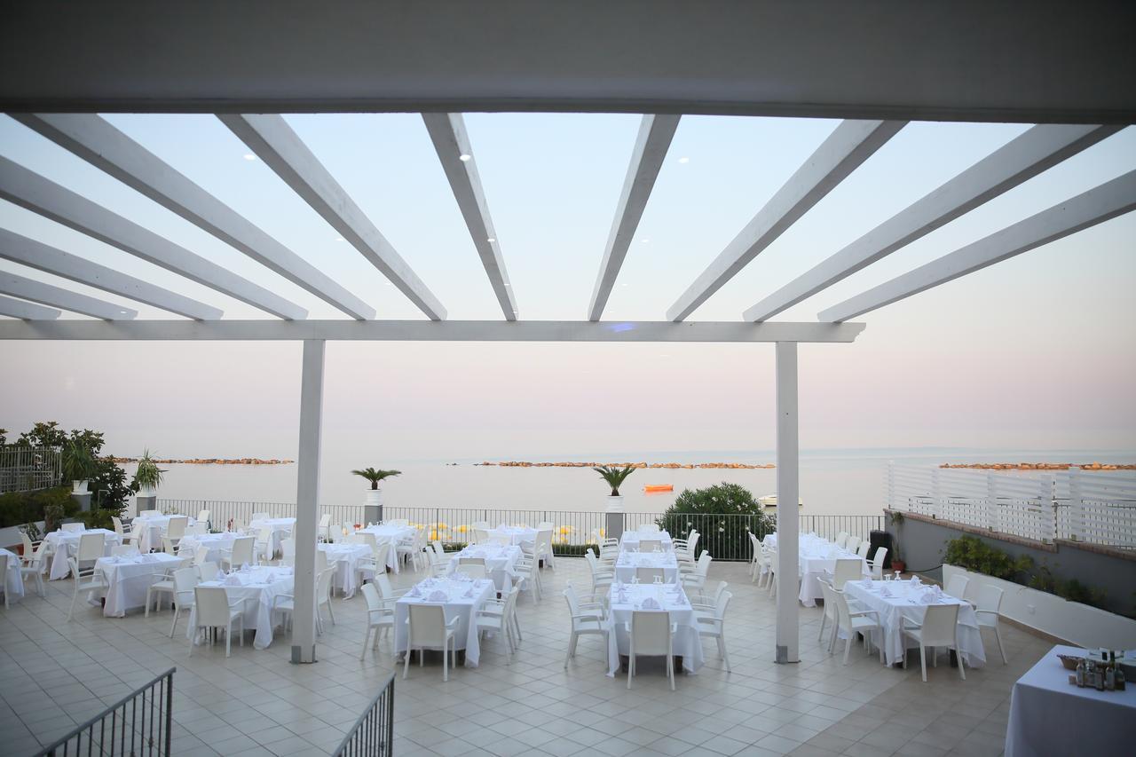 Hotel Dolce Stella Торре-Мелисса Экстерьер фото